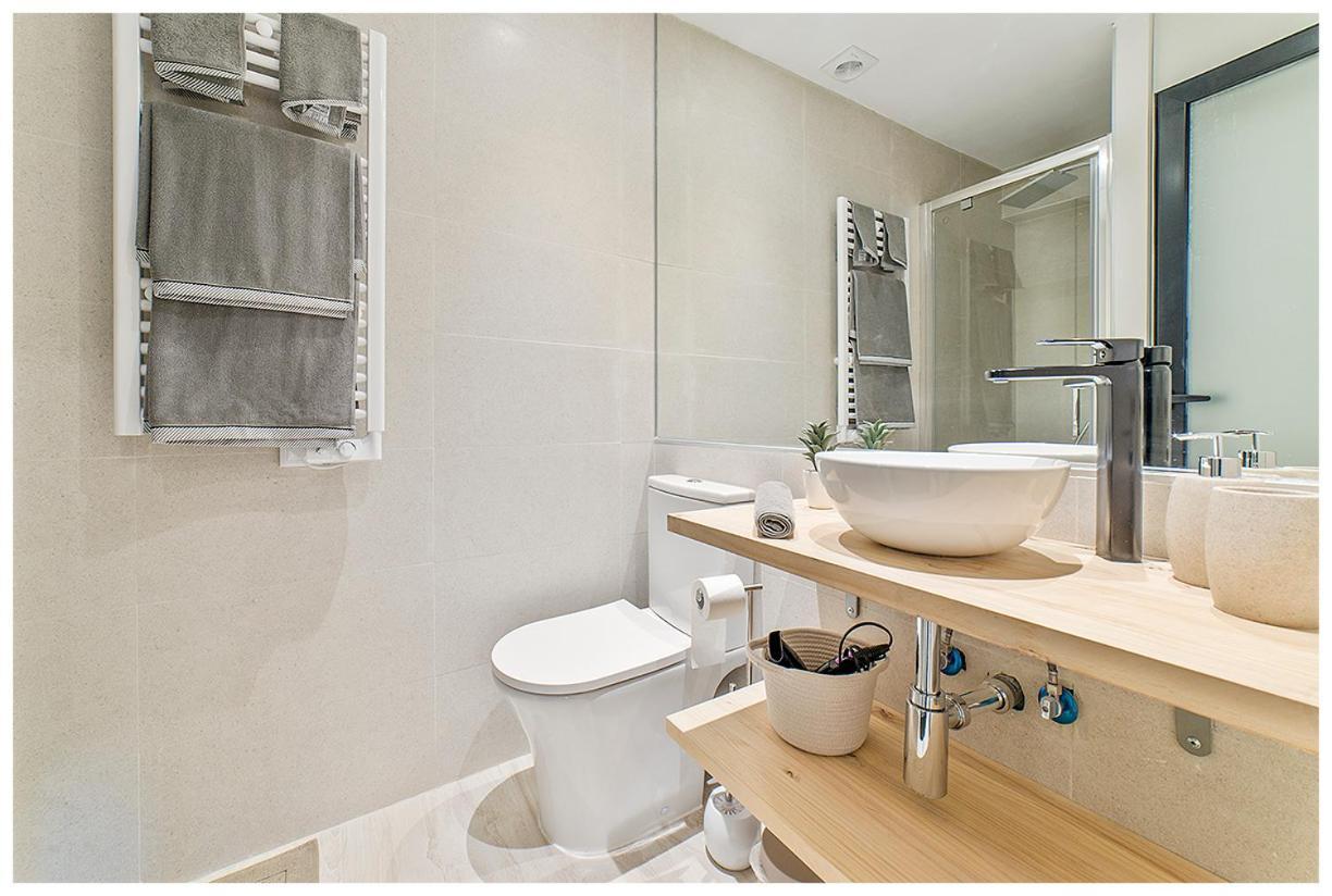 Apartamentos Madrid Rio Buitenkant foto